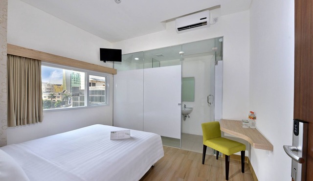 Whiz Hotel Falatehan Jakarta