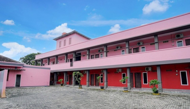 Yasmine Syariah Deluxe Retreat