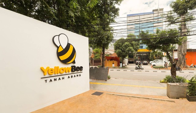 Yellow Bee Tanah Abang