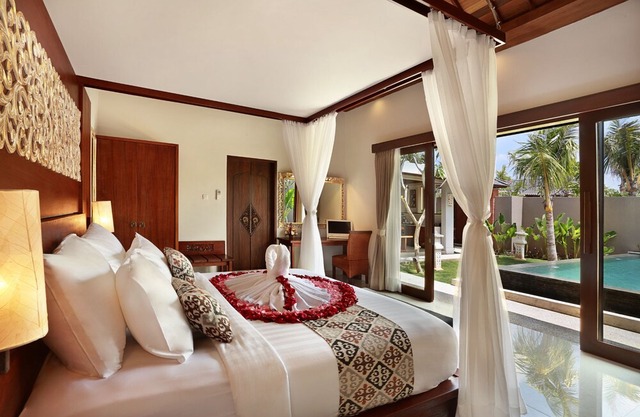 1 BR Suite Villa with a private pool, FREE return airport transfers in Jimbaran