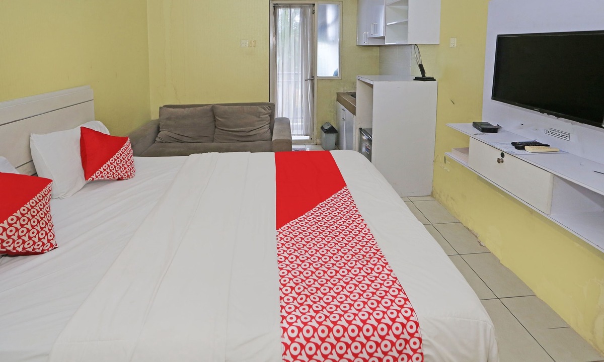 South Tangerang Hotel | Capital O 92971 Pelangi Residence