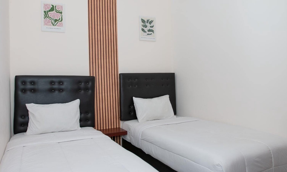 Nganjuk House | Omah Pandhoek Hotel Alun Alun Nganjuk by Sajiwa