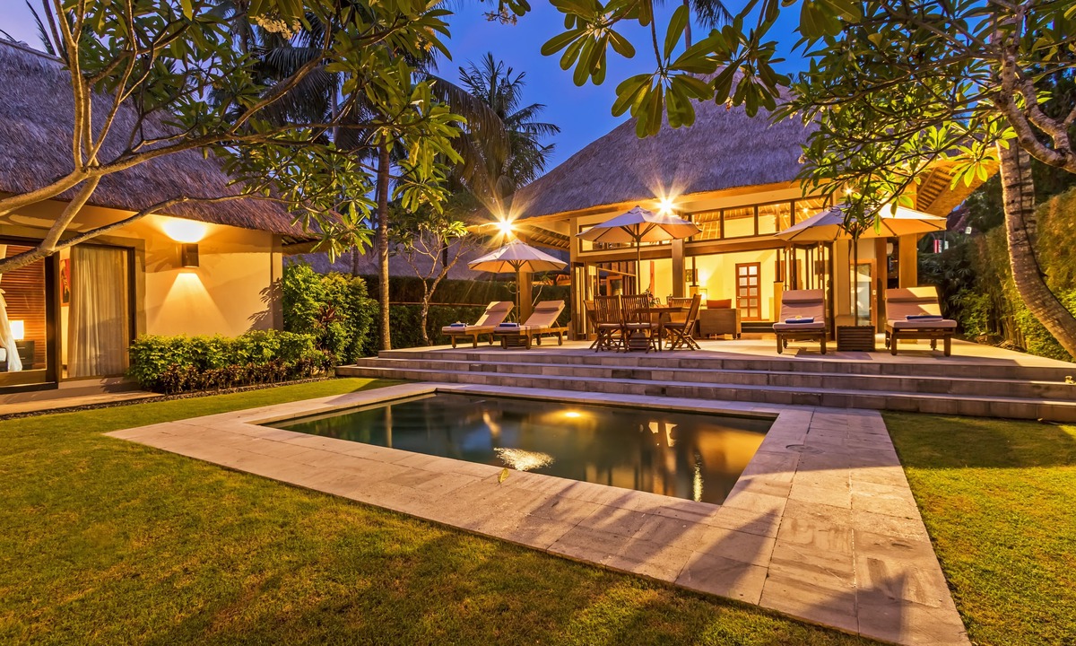 Candi Dasa Villa | Villa Sasoon 4, 100 mt to Beach