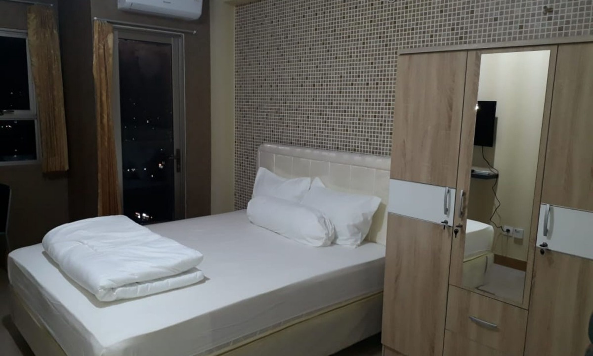 Cibaduyut Hotel | EXPRESS O 91863 Mekarwangi M-square Apartment By Santosa Property
