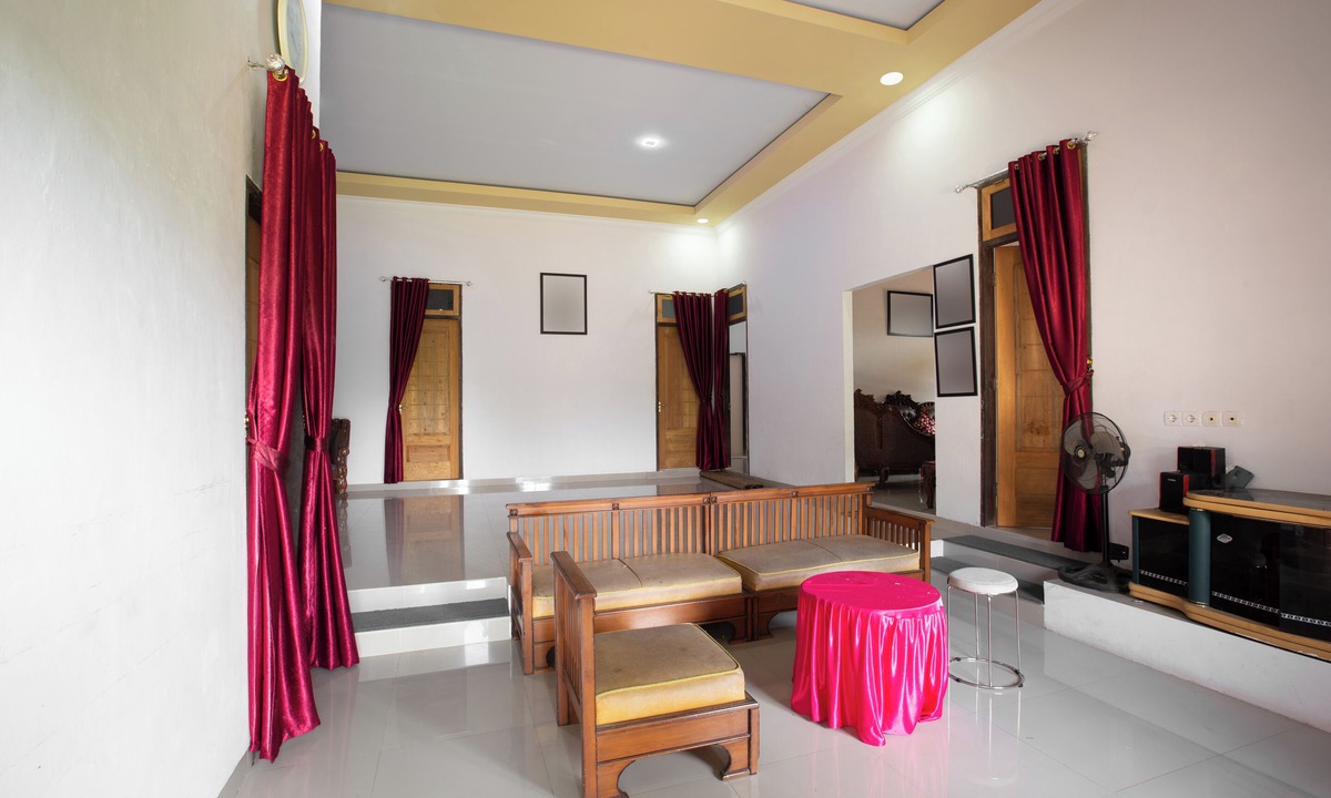 Jambi Hotel | Hotel O Homestay Romauli Kampung Radja