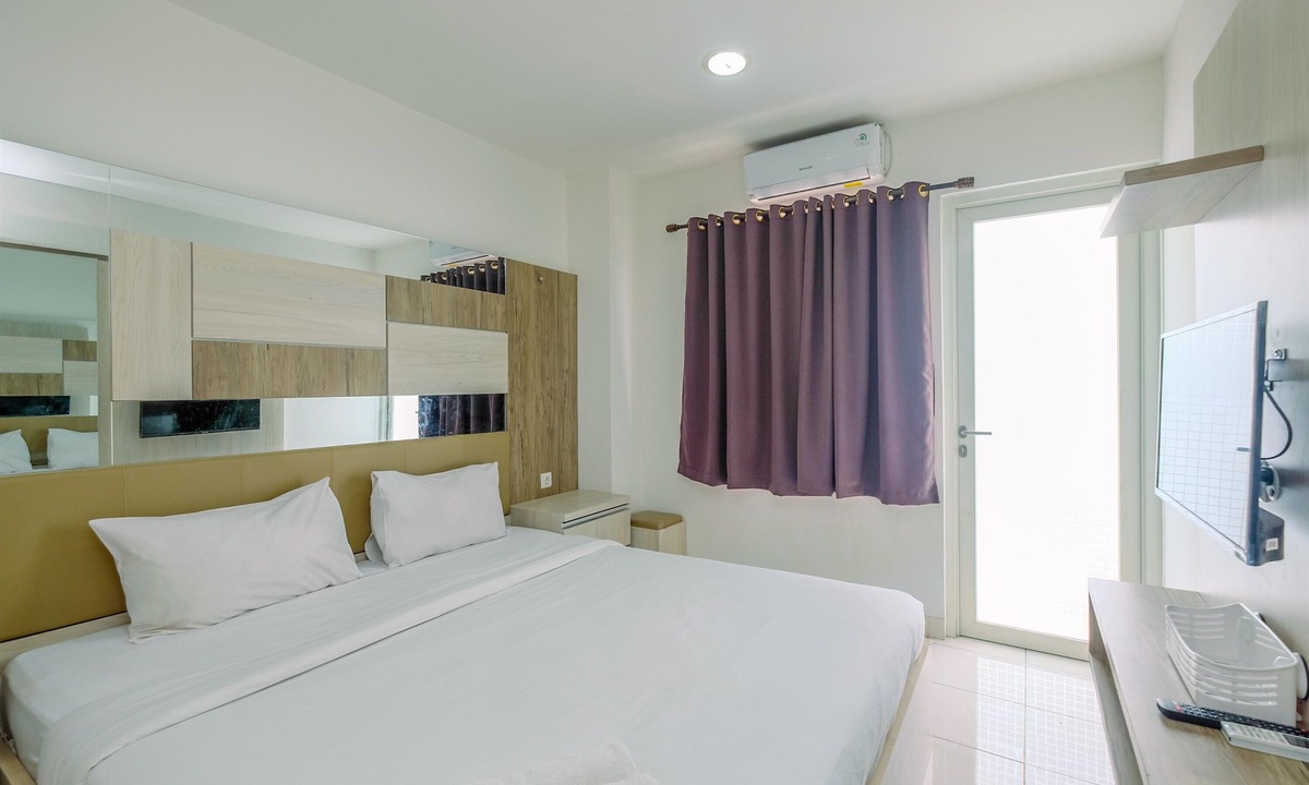 Citaringgul Apartment | Homey And Comfy 2Br Sentul Tower Apartment