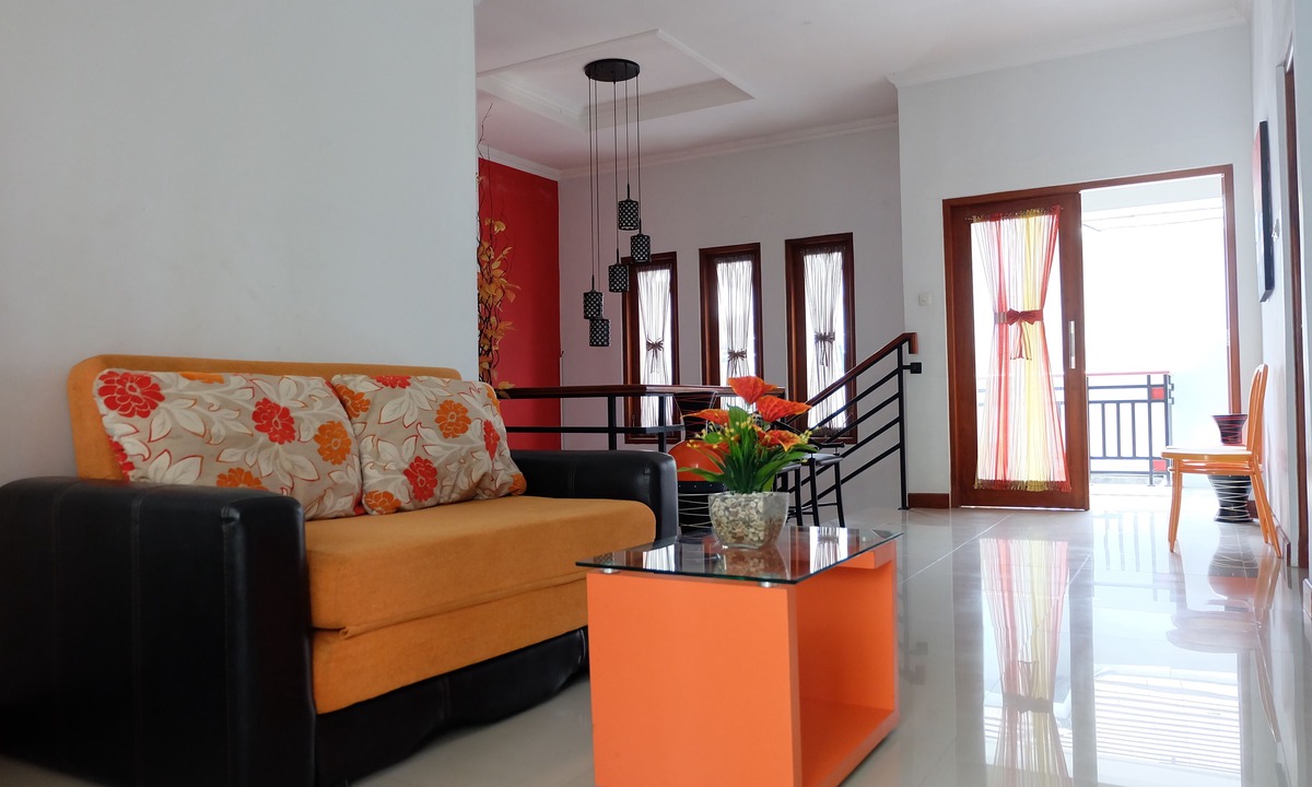 Catur Tunggal Villa | Homestay Jogja dekat Ambarukmo by Simply Homy
