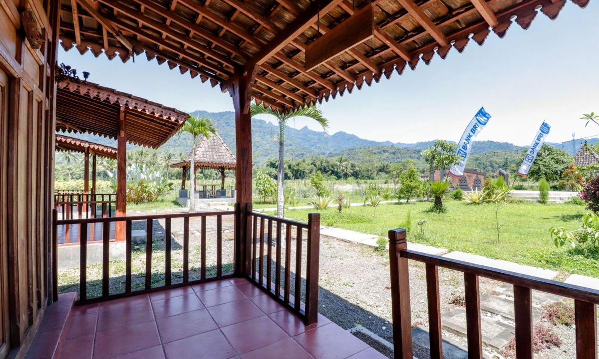 Borobudur Hotel | Balkondes Duta Menoreh