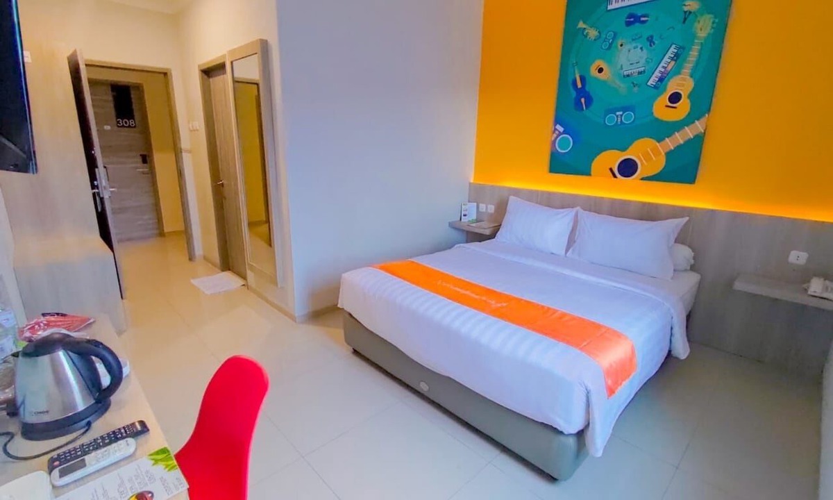 Waena Hotel | Front One Budget Waena Abepura