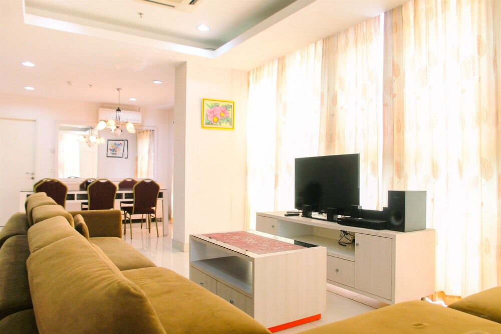 Sunter Apartment | Beautifully Spacious 3BR at Sunter Park View Apartment