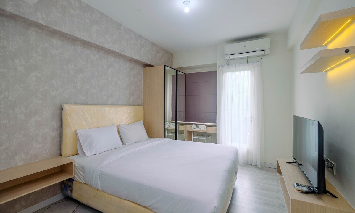 Pancawati Apartment | Comfy And Stylish Studio Podomoro Golf View Apartment By Travelio