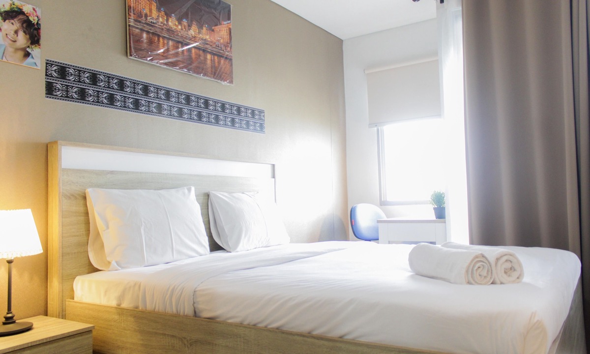 Panunggangan Utara Apartment | Bright Studio Apartment at Springwood Residence
