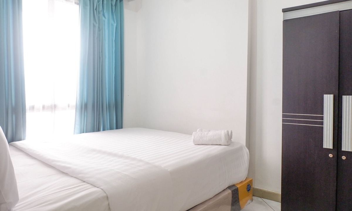 Suko Manunggal Apartment | Spacious Classic 1BR Apartment at Taman Beverly