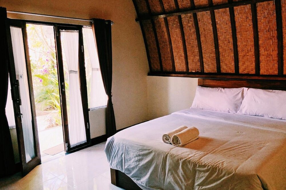 Sampalan House | Ratu Cottages