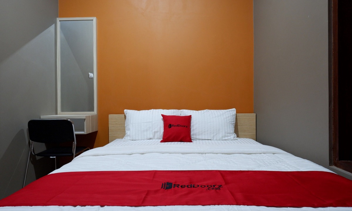Tegal House | RedDoorz Syariah near Stasiun Tegal