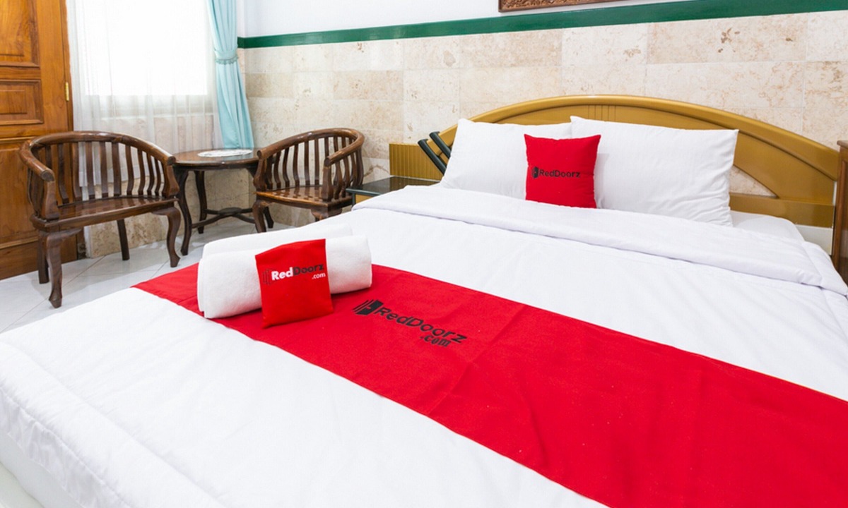 Magelang Hotel | RedDoorz Syariah near Alun Alun Magelang