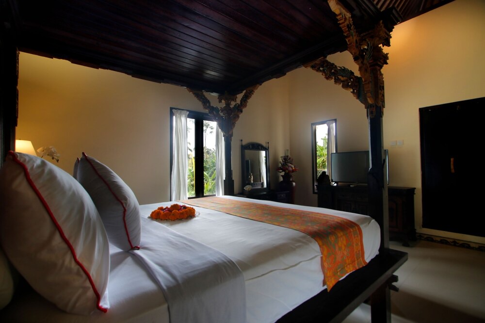 Buahan House | Madesimon Villa