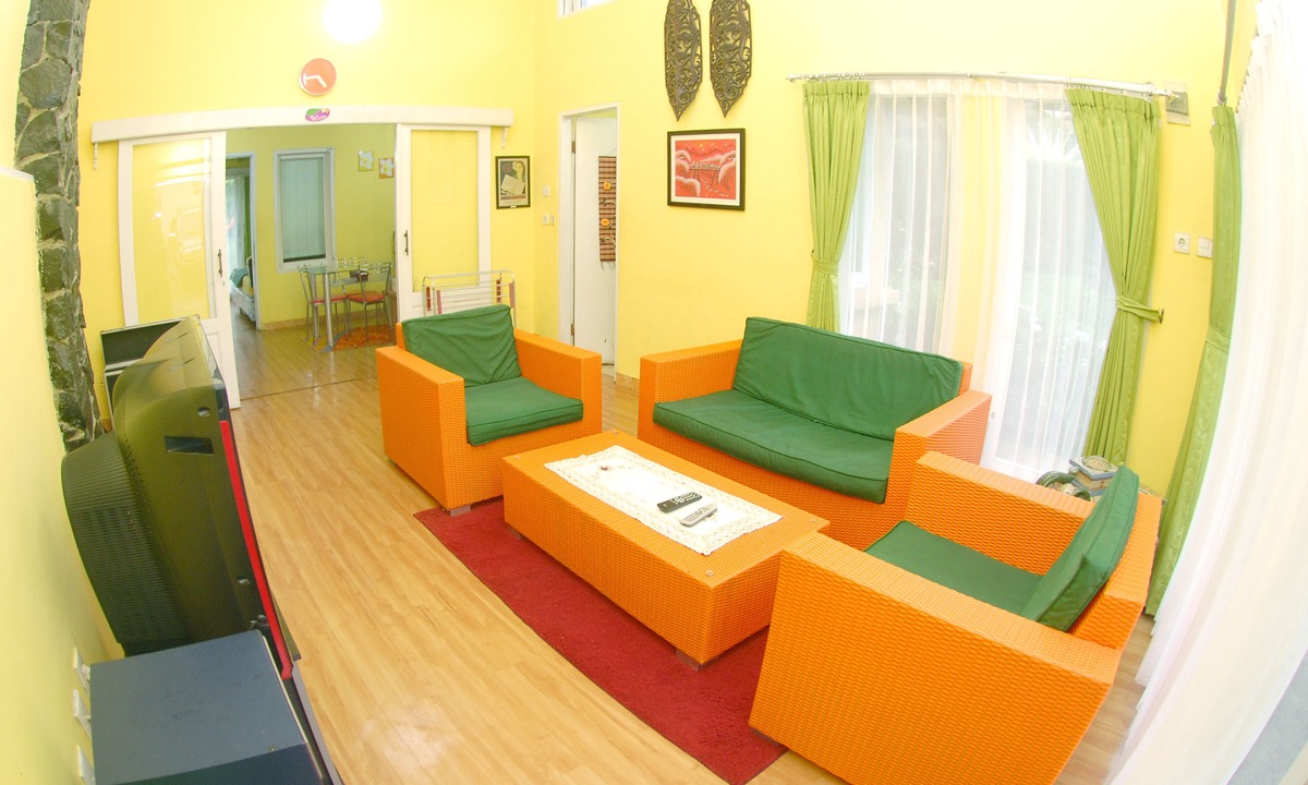 Parongpong Villa | Villa ChavaMinerva Istana Bunga-Lembang