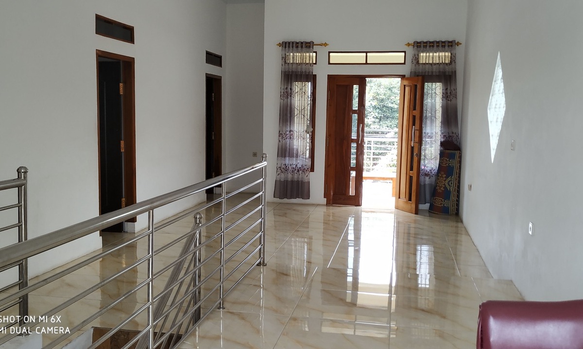 Cipanas Villa | Villa Pribadi Beunying 35 pax