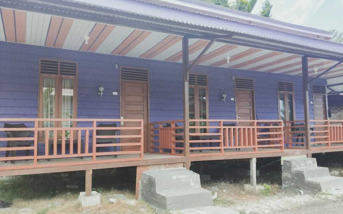 Sinabang Bed & Breakfast | Pondok Oma Surf Simeulue