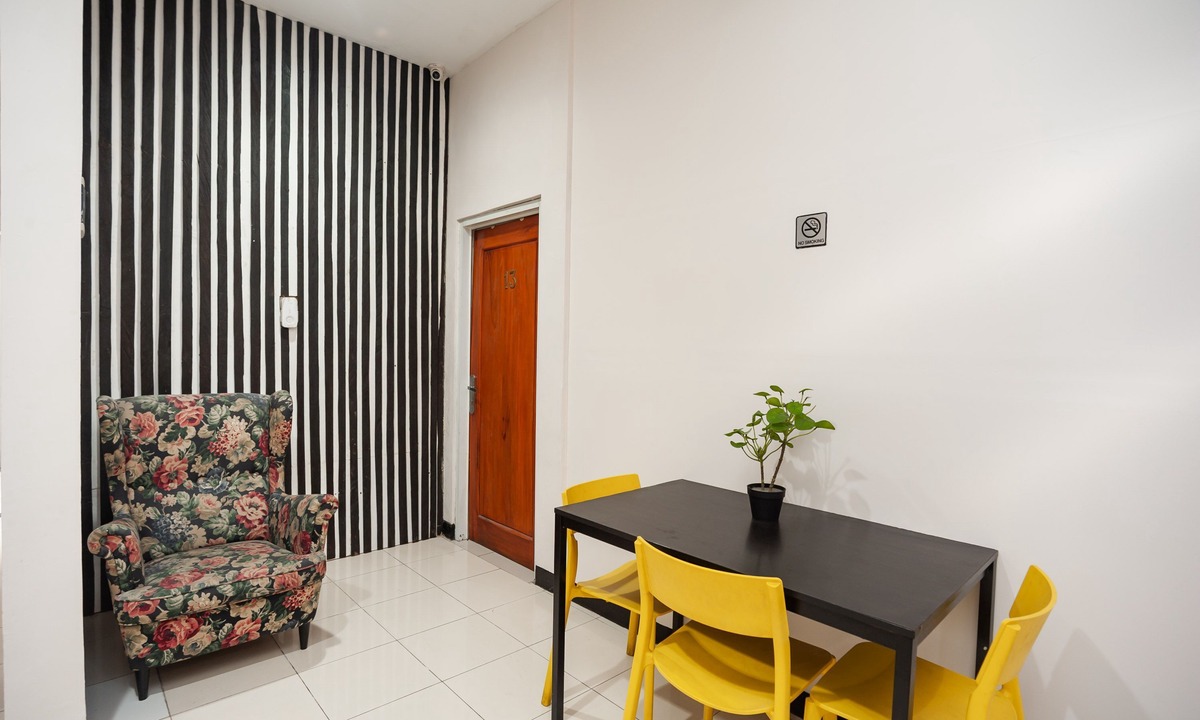 Gading House | RedDoorz Plus near Mall Kelapa Gading