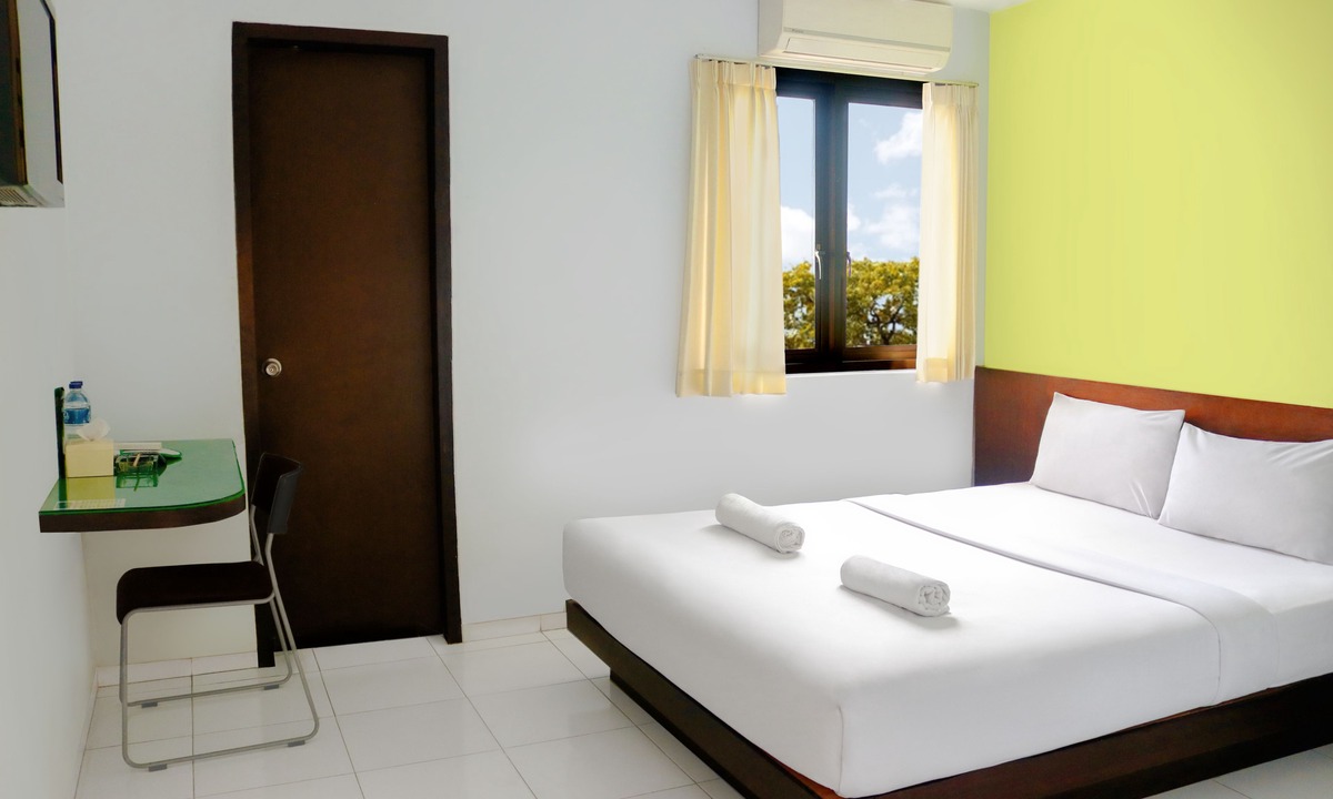 Ambon Hotel | LeGreen Suite Ratulangi
