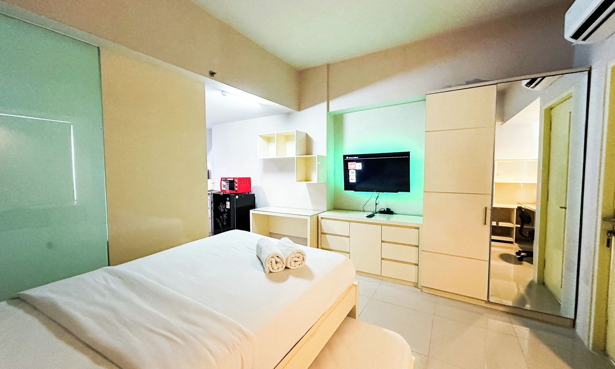 Siwalankerto Apartment | Modern Studio Near Petra Christian University At The Square Surabaya Apartment