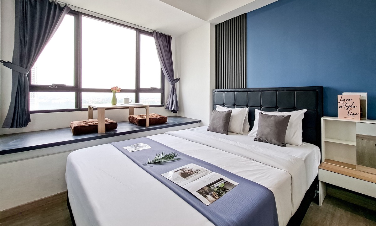 Panunggangan Utara Apartment | Stylish Blue And Strategic Studio At Apartment Collins Boulevard