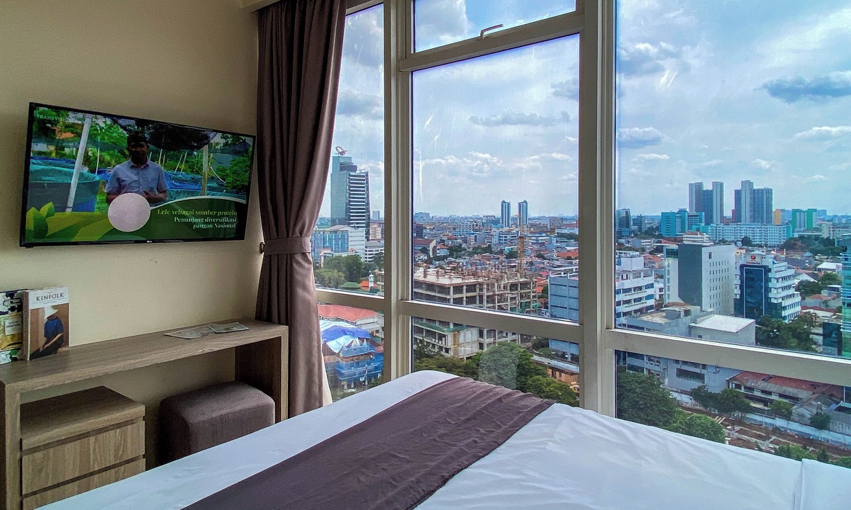 Old Jakarta Apartment | Comfy And Spacious 2Br At Menteng Park Apartment