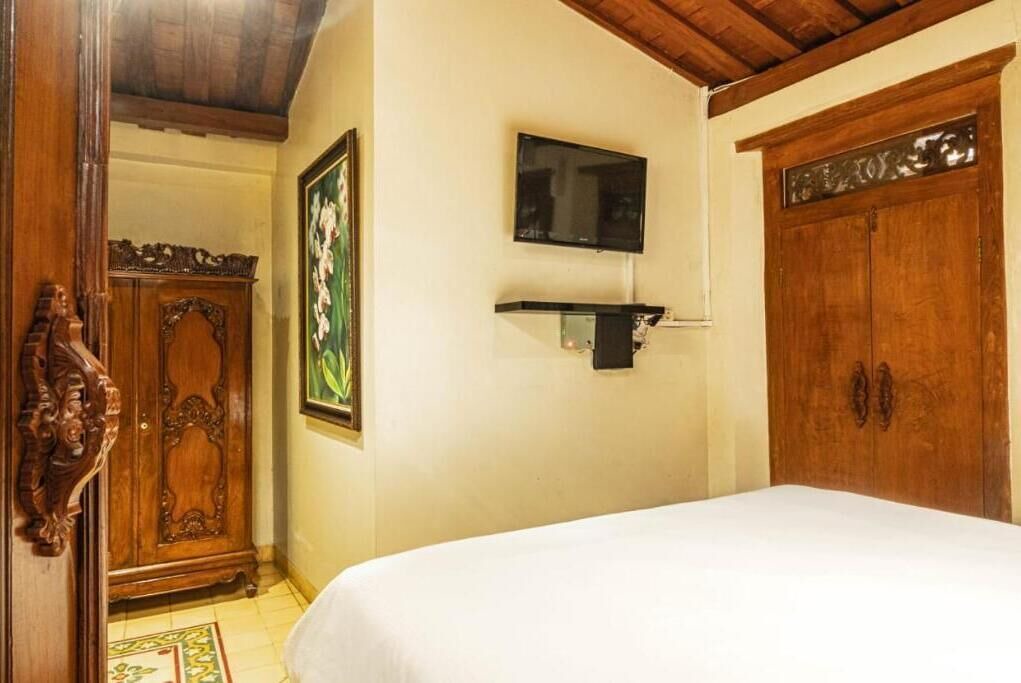 Surakarta House | Ndalem Kartowikoro 1835
