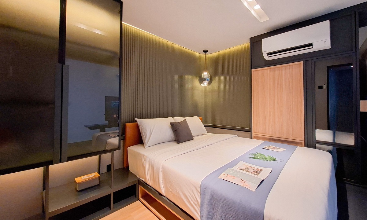 Pinang Apartment | Industrial Modern 1Br Loft At Apartment Collins Boulevard