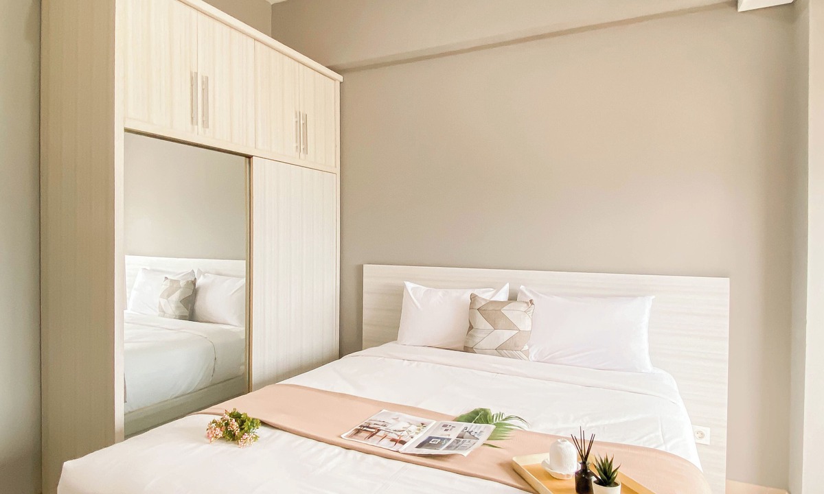 Kedungmanggu Apartment | Standard Studio Apartment At Lrt City Sentul - Royal Sentul Park