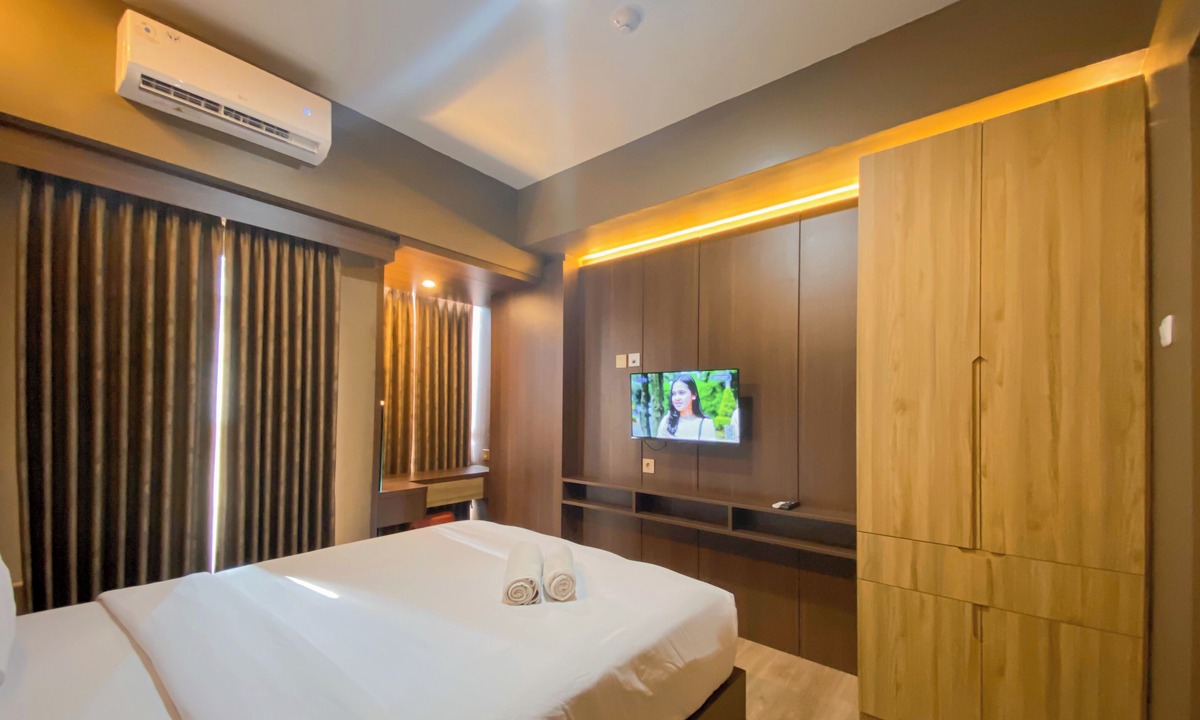 Jatingaleh Apartment | Cozy And Restful 1Br Without Living Room Apartment The Alton