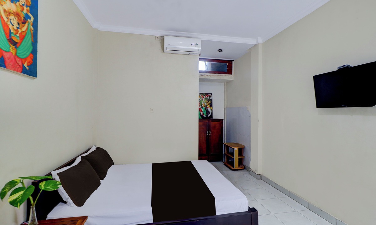 Downtown Kuta Hotel | Collection O Budget Door Legian Inn @Poppies Road