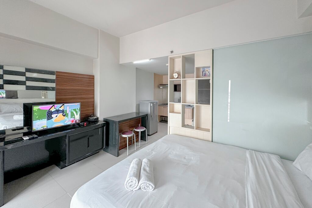 Siwalankerto Apartment | Minimalist and Cozy Studio at The Square Surabaya Apartment