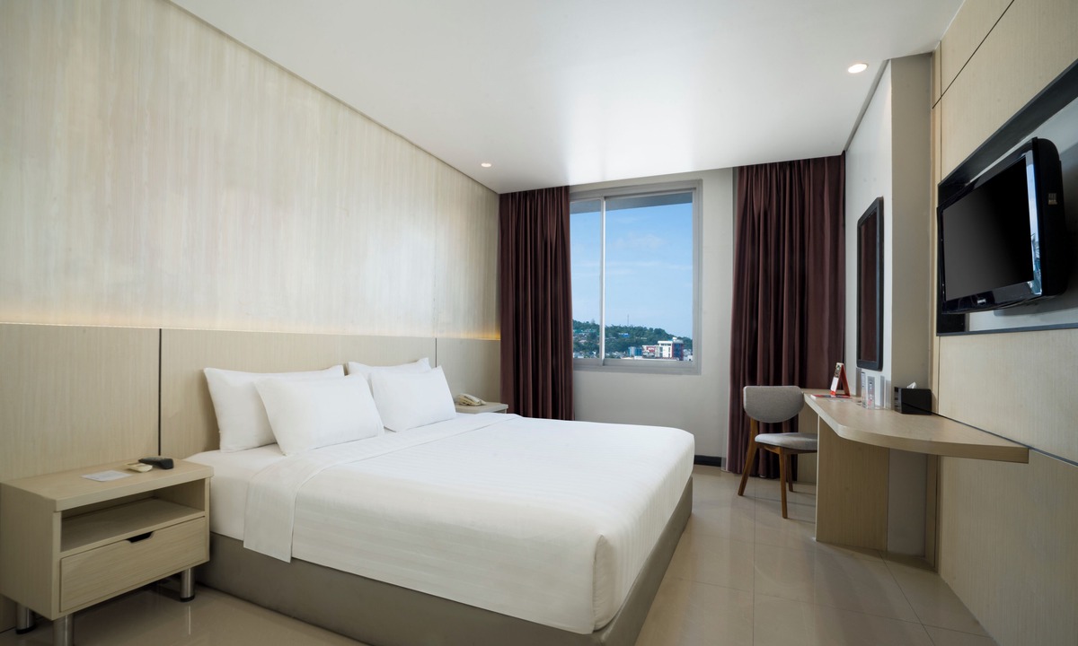 Jayapura Hotel | Swiss-Belexpress Jayapura