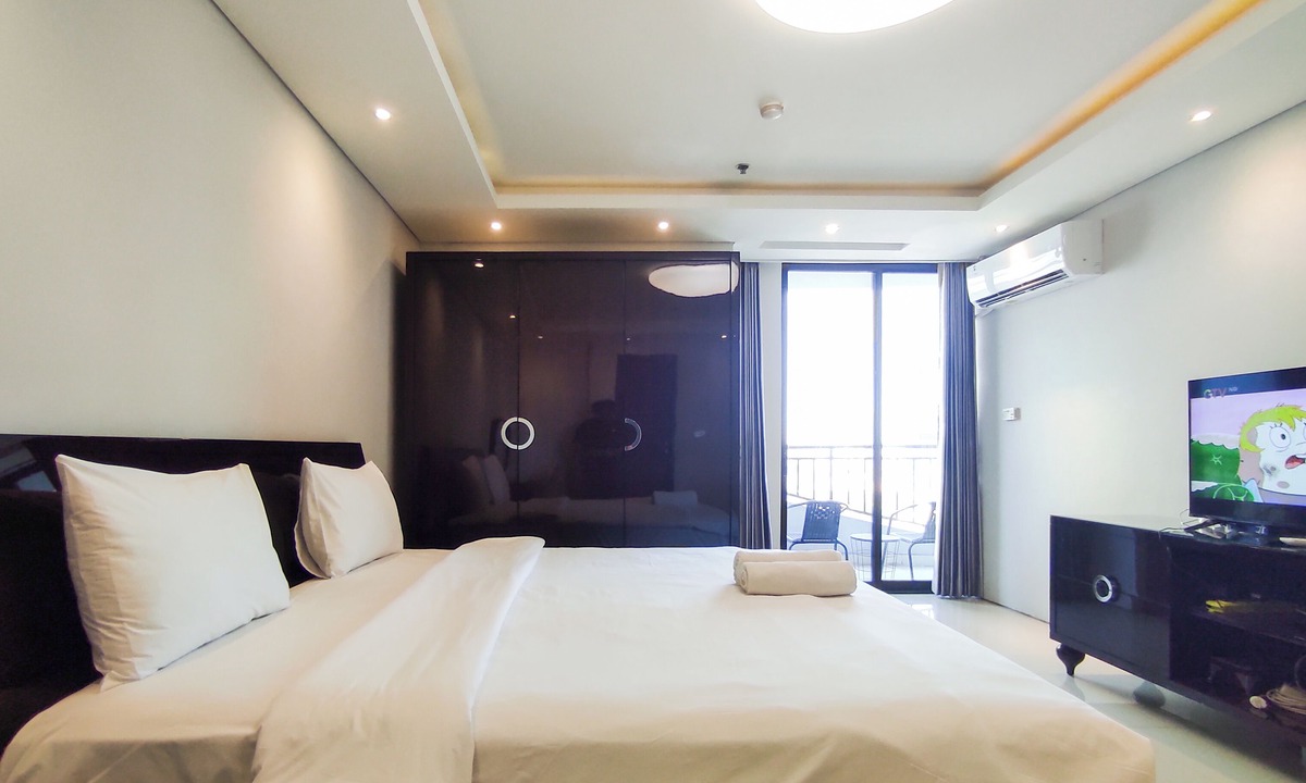 Surabaya Apartment | Premium and Restful 3BR in City Center at Kondominium Regensi Apartment