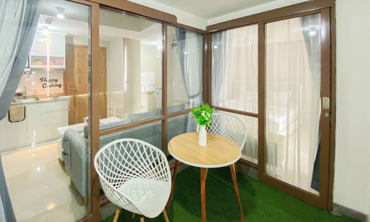 Duren Sawit Apartment | Homey and Nice 1BR at LRT City Jatibening Apartment