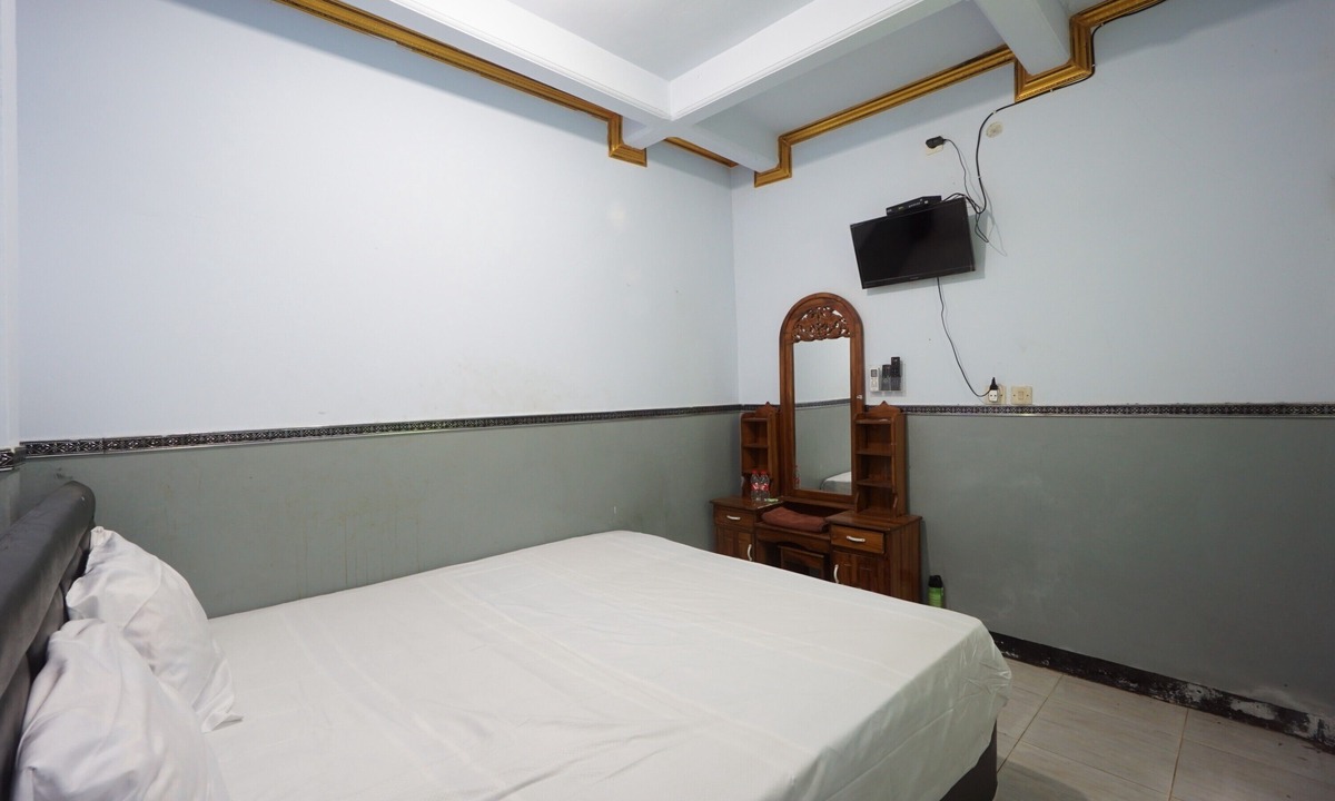 Tulungagung Hotel | OYO 93628 Scorpion Guest House & Beach