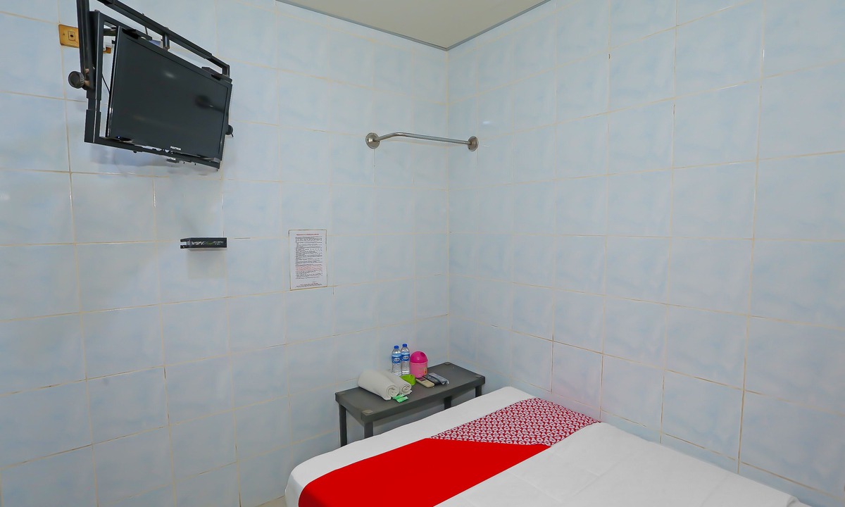 Pondok Aren Hotel | Hotel O Bintaro