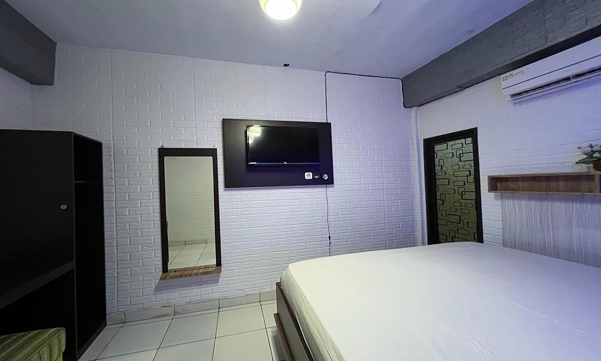 Sulawesi Hotel | Oyo 91757 Surya Hotel