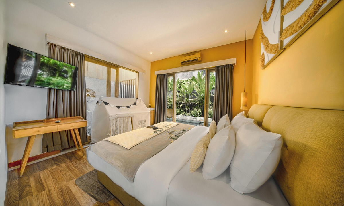 Kerobokan Villa | La Mira Villa Seminyak by Ini Vie Hospitality