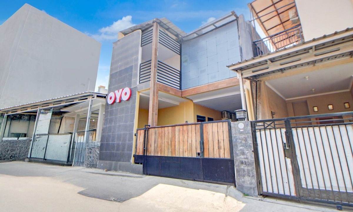 Tegal House | Cozy Double Escape W/Free WiFi and Parking