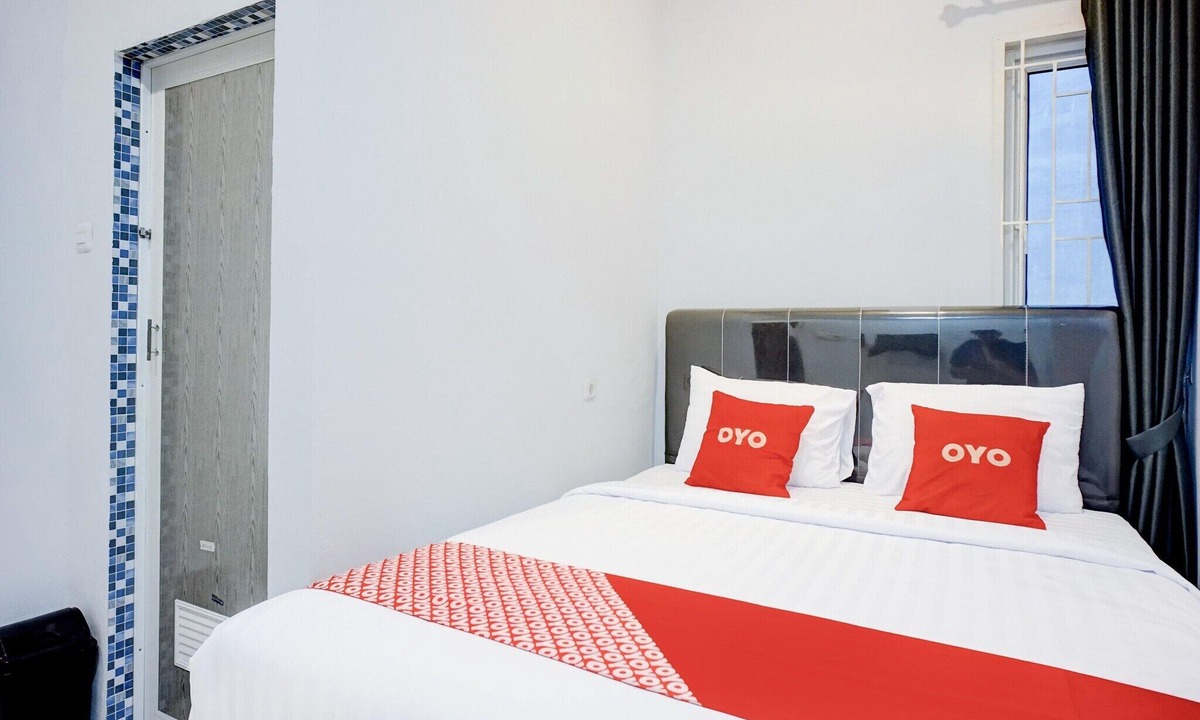 Medan House | Cozy Double Escape W/Free WiFi and Parking