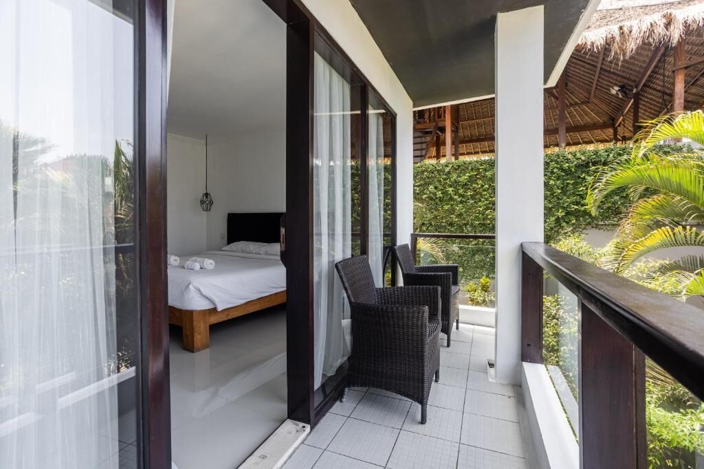 Suraberata House | Top Surf House