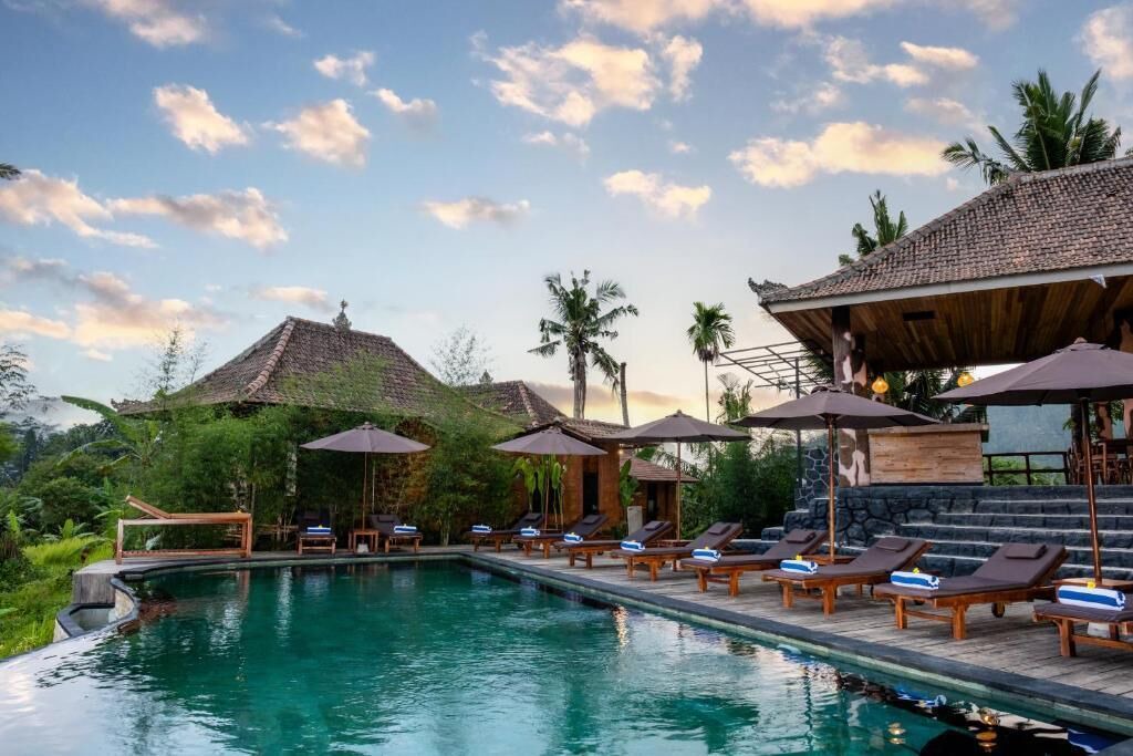 Sidemen Villa | Cassowary Villas Sidemen by AGATA
