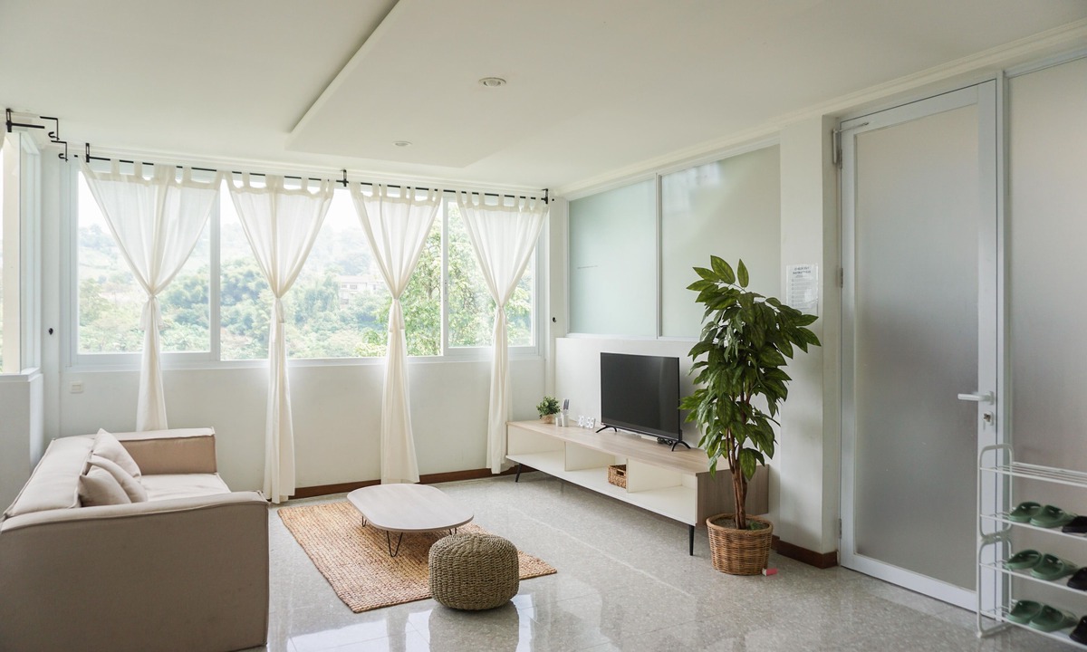 Ciumbuleuit Villa | Over Easy Apartment