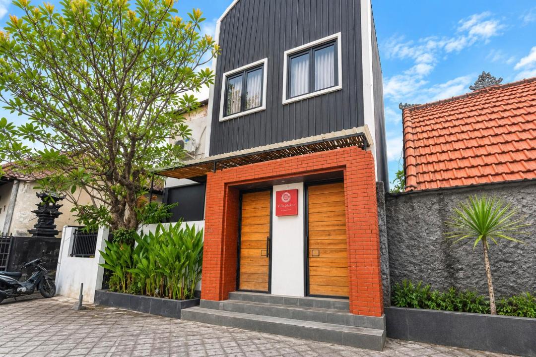 Banjar Semer Villa | Villa Mekar Studio Kuta Bali Near Berawa Beach by Travelio