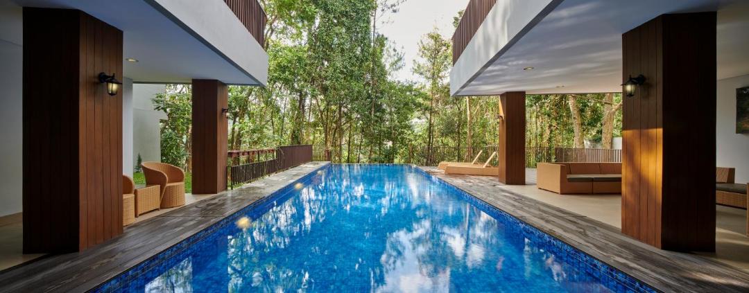 Bandung Villa | Radiance Hill View Villa 10 Bedrooms With a Private Heated Swimming Pool and a Billiard Table