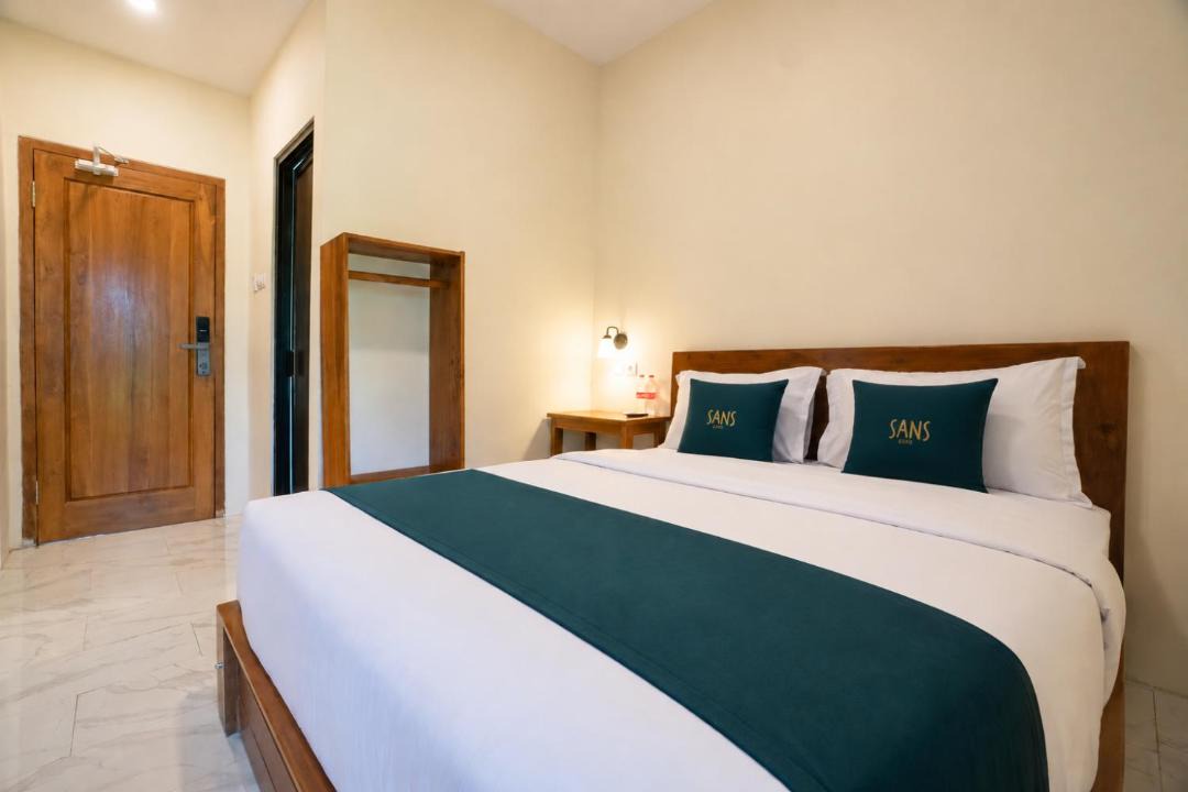 Batu Hotel | Sans Elite Emerald Hotel Batu